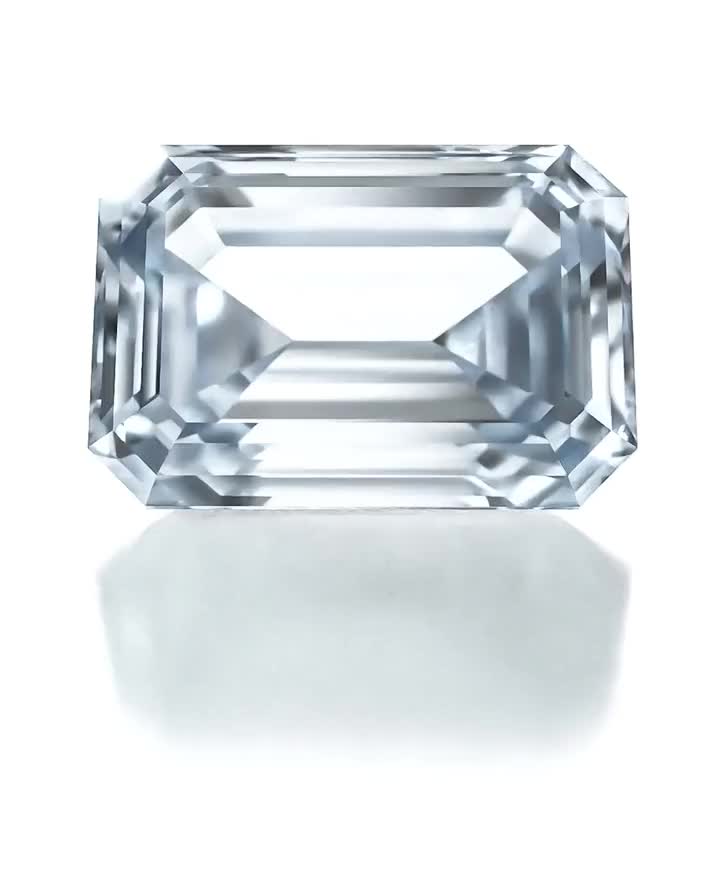 Zásnubní prsten SAVICKI: bílé zlato, bílý safír, diamanty